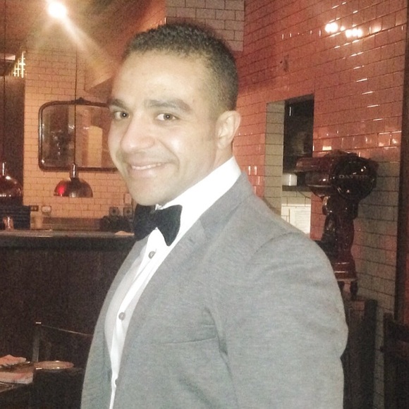 Meet your Posher, Karim - Picture 3 of 3